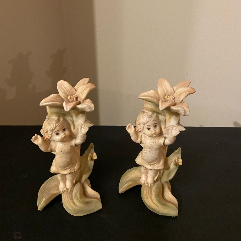 Adorable decorative figurines